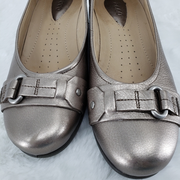 Ecco Gold Ballet Flats Loafers Career Women's 7.5 - Picture 7 of 7